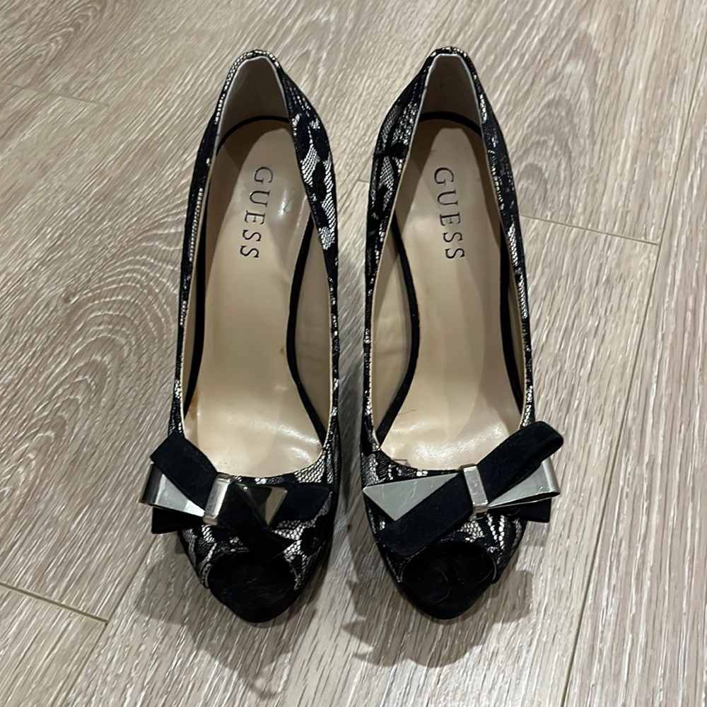 Guess Black Lace & Velvet 5” High Heels - size 7